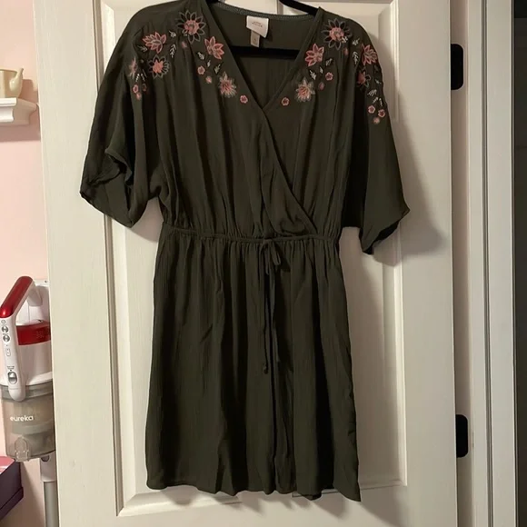 green emerald velvet dress Knox Rose Women's Scoop Neck Sleeveless Tiered Midi Dress – Biggybargains